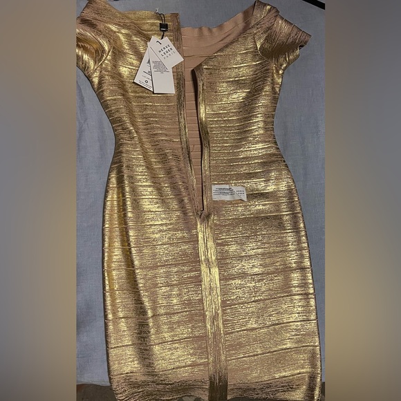 Gold dress - Picture 1 of 2